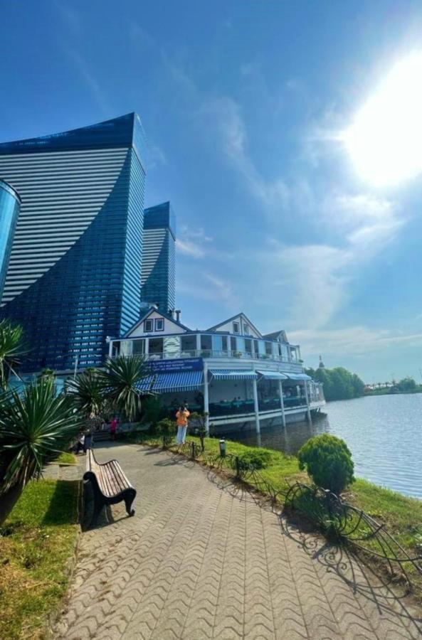 Orbi City - Seaside Apartmentsバトゥーミ エクステリア 写真