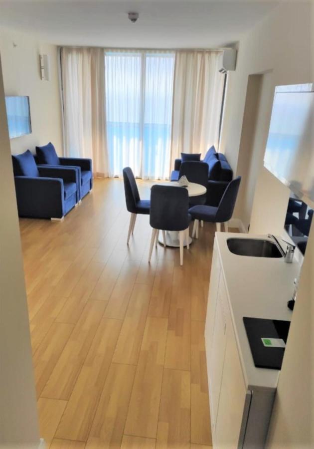 Orbi City - Seaside Apartmentsバトゥーミ エクステリア 写真