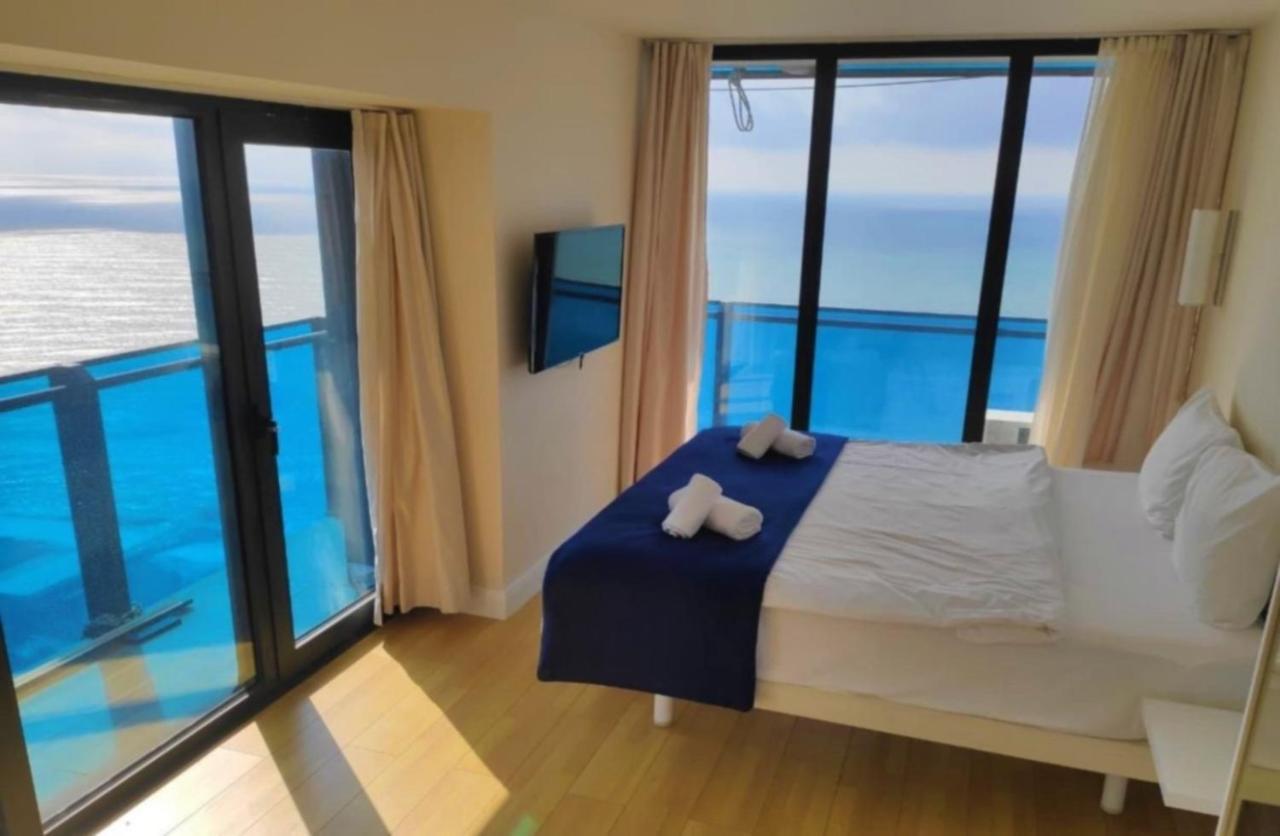 Orbi City - Seaside Apartmentsバトゥーミ エクステリア 写真